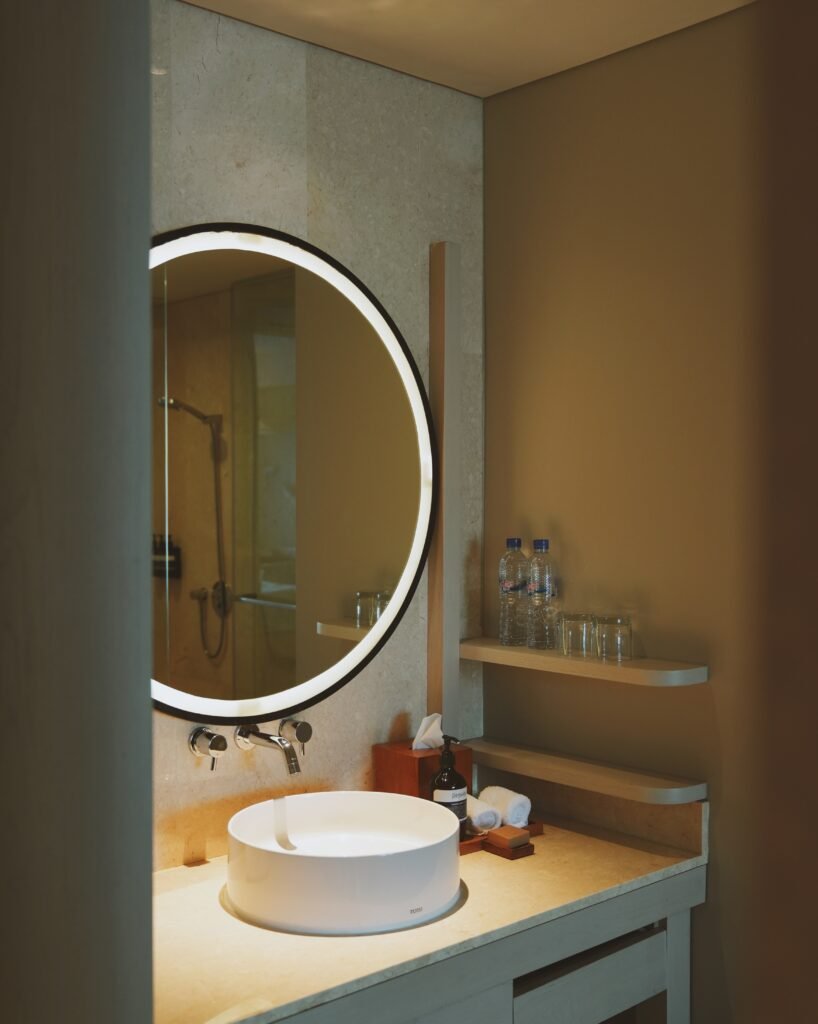Ayana Komodo room bathroom with bathtub and rain shower